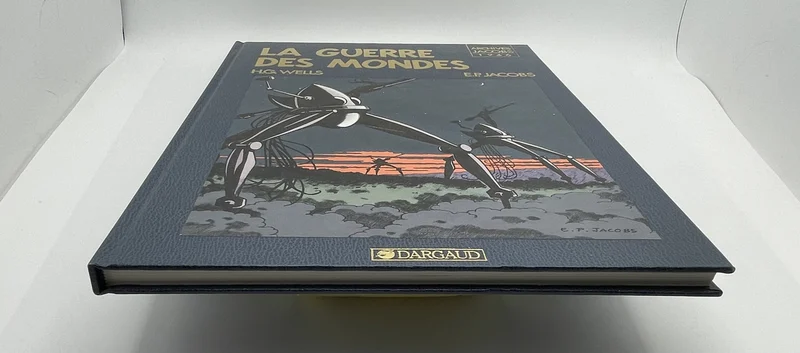 Archives Edgar P. Jacobs - TT - La Guerre des mondes - H.G. Wells / Edgar P. Jacobs - Éditions Blake et Mortimer - BD franco-belge - Très bon état