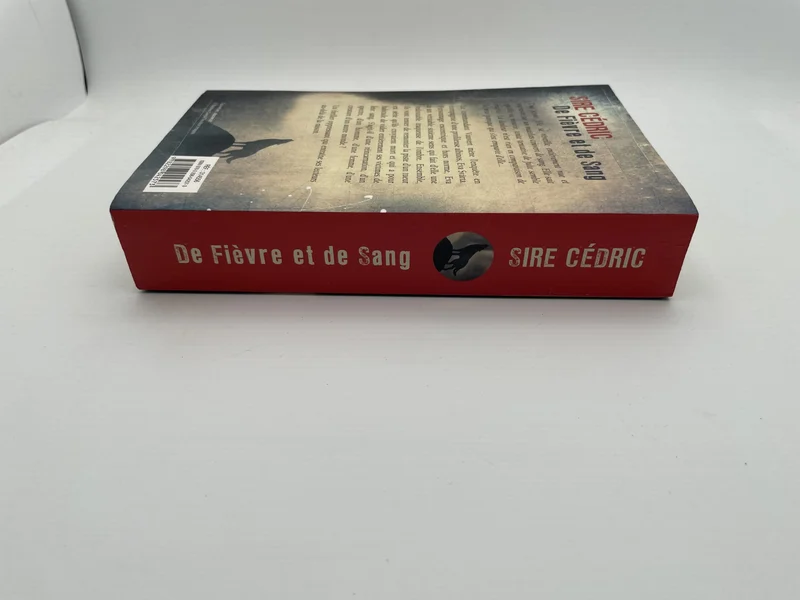 Éva Svärta - Tome 1 - De fièvre et de sang - Cédric Sire - France Loisirs - Livres - Bon état