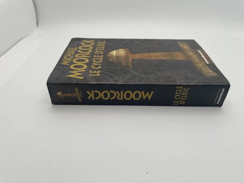 Le cycle d'Elric - Michael Moorcock / Jacques Goimard - Omnibus - Livres - Très bon état