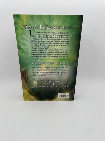 Les Chevaliers d'Émeraude - Tome 1 - Le feu dans le ciel - Anne Robillard - France Loisirs - Livres - Très bon état