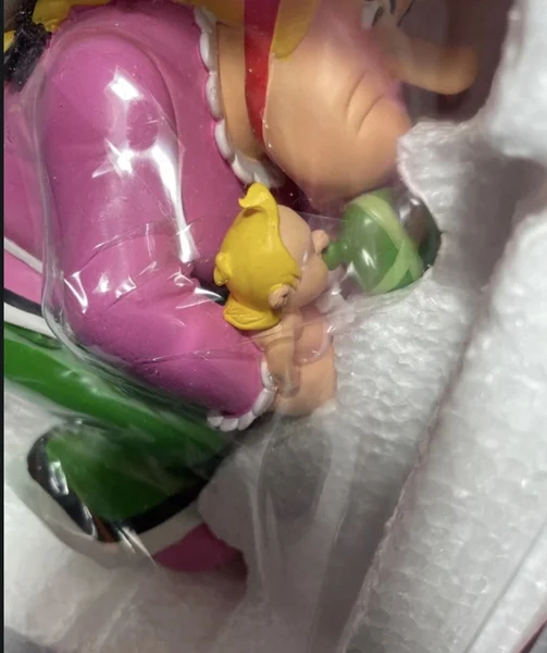 Roseaepine dans le fils d Asterix + figurine Hachette - La Grande galerie - 2012 - Figurines - Neuf