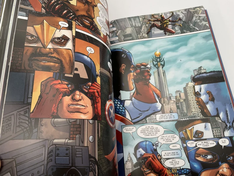 Civil War - Intégrale Journal de guerre - Paul Jenkins / Brian Michael Bendis / Marc Guggenheim - Panini Comics - Comics - Très bon état