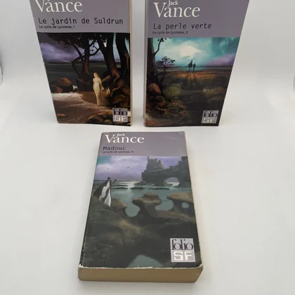 Le Cycle de Lyonesse - Tomes 1 à 3 (Le Jardin de Suldrun, La Perle verte, Madouc) - Jack Vance - Gallimard - Livres - Bon état