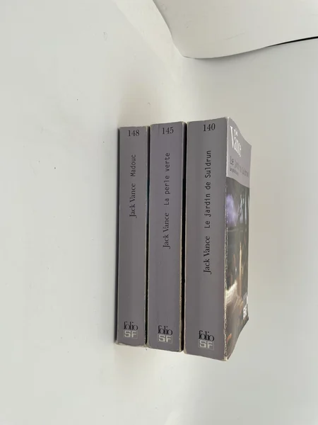 Le Cycle de Lyonesse - Tomes 1 à 3 (Le Jardin de Suldrun, La Perle verte, Madouc) - Jack Vance - Gallimard - Livres - Bon état