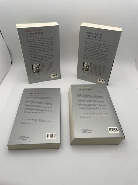 Le Secret de Ji - Tomes 1 à 4 (Six héritiers, Le serment orphelin, L'ombre des anciens, Le doyen éternel) - Pierre Grimbert - France Loisirs - Livres - Très bon état