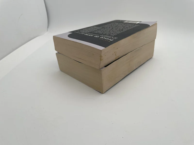 Les nouvelles chroniques de Krondor - Tomes 1 et 2 (Prince de sang, Le boucanier du roi) - Raymond E. Feist - J'ai lu - Livres - Bon état