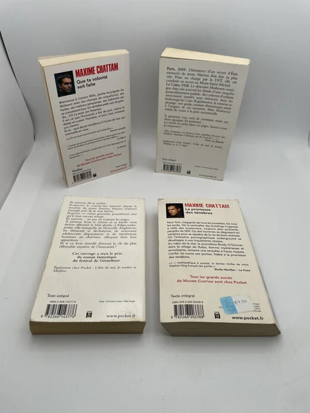 Que ta volonté soit faite / Le Sang du temps / Le Cinquième Règne / La Promesse des ténèbres - Maxime Chattam - Pocket - Livres - Bon état