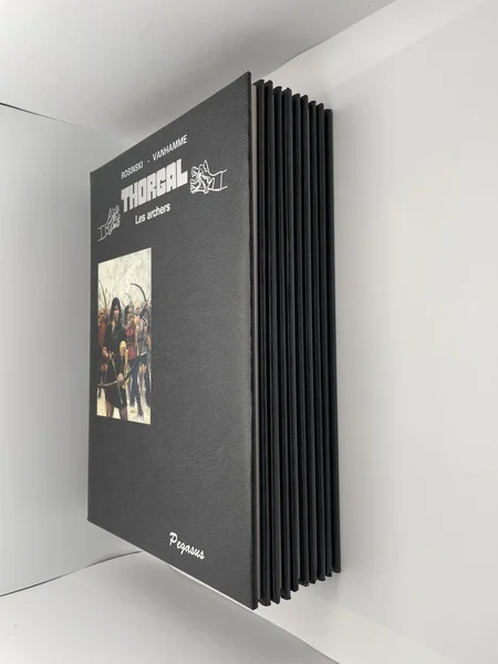 Thorgal - Tomes 9 à 13 (Les Archers, Le Pays Qâ, Les Yeux de Tanatloc, La Cité du Dieu perdu, Entre terre et lumière) - Jean Van Hamme / Grzegorz Rosiński - Pegasus - BD franco-belge - Très bon état