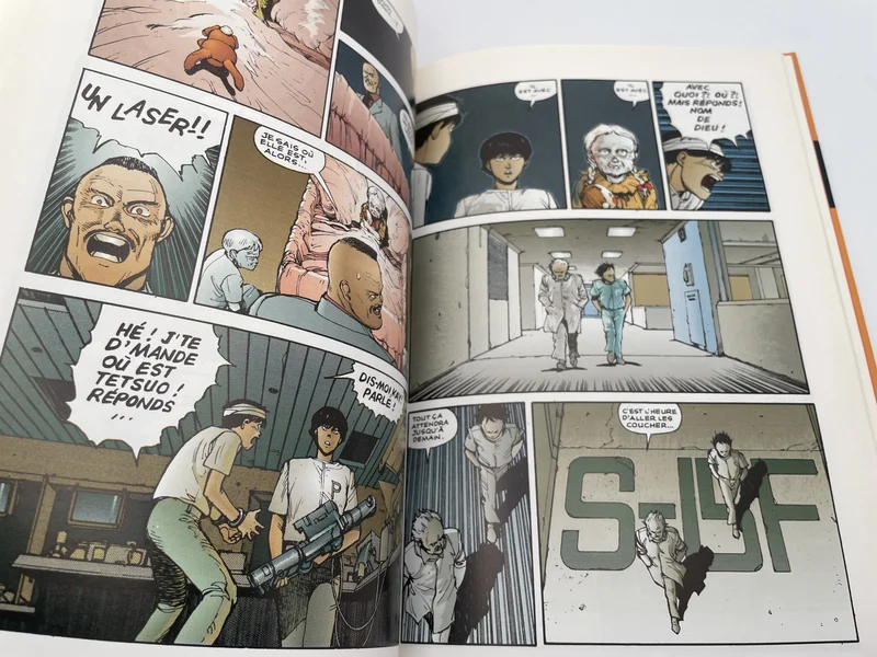 Akira - T 3 - Les chasseurs - Katsuhiro Otomo - Glénat - Mangas - Très bon état