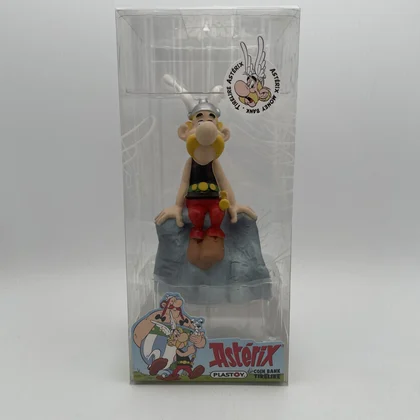 Plastoy – Astérix assis sur son rocher (tirelire) - Figurines - Neuf