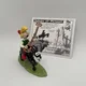 Pirlouit jouant de la guitare à cheval sur biquette - Pixi - Figurines - Très bon état — Photo 1