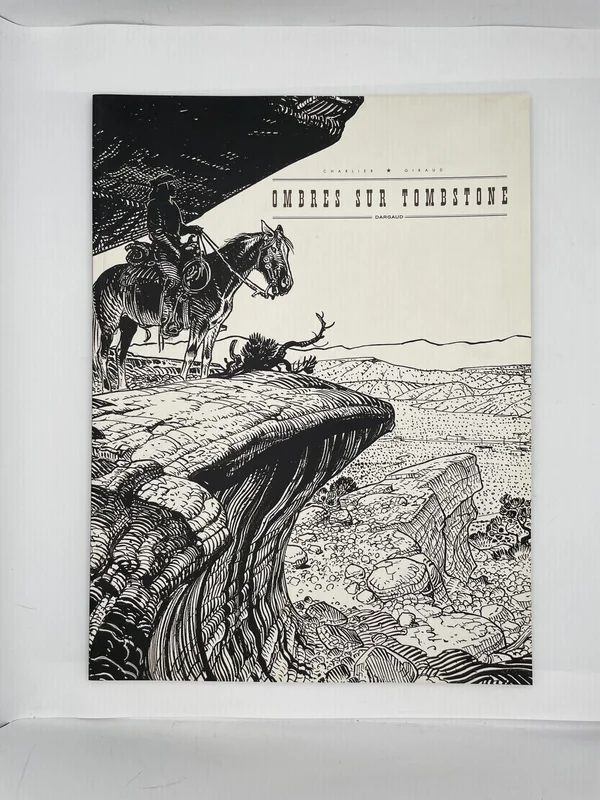 Ombres sur Tombstone referme le grand cycle de Blueberry mené par Jean-Michel Charlier et Jean Giraud. On y suit le lieutenant réformé dans l'Arizona des années 1880, sur les terres de Tombstone, entre règlements de comptes et poussière du désert. Ce